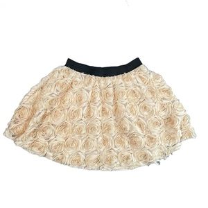 Women’s FREE PEOPLE Rose Blossom Elastic Waist Cream Lace Mini Skirt Size SMALL